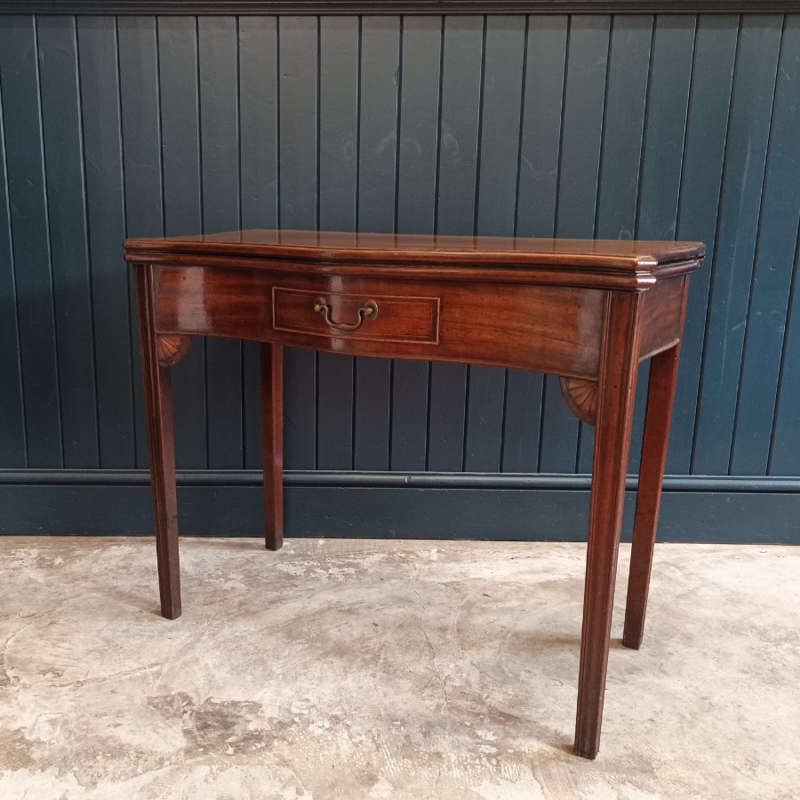 Antique George III Mahogany Tea Card Side Table (4).jpg